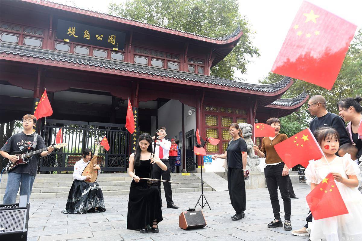 冰球突破怎么玩容易赢